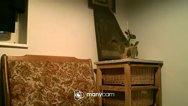 AthleticWomenizer2 online show from 09/12/25, 05:56