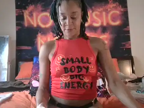 Snapshot of EnticingAaliyah chatting on 01/28/25, 08:04 EnticingAaliyah online show from 01/28/25, 08:04