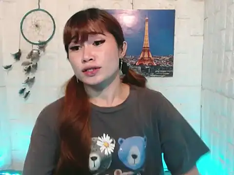 Snapshot of urasian_shirley21 chatting on 04/10/26, 05:42 urasian shirley21 online show from 04/10/26, 05:42