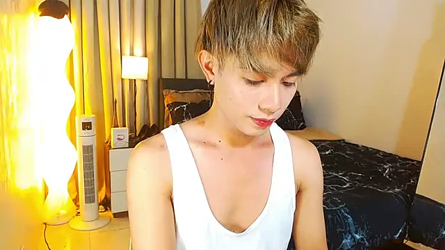 Snapshot of WildestTwink chatting on 07/06/26, 05:59 WildestTwink online show from 07/06/26, 05:59