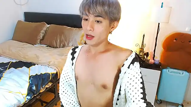 WildestTwink online show from 05/17/26, 01:11