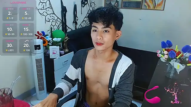 WildestTwink online show from 10/25/25, 06:52