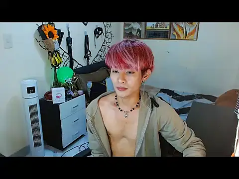 Snapshot of WildestTwink chatting on 10/08/25, 05:35 WildestTwink online show from 10/08/25, 05:35