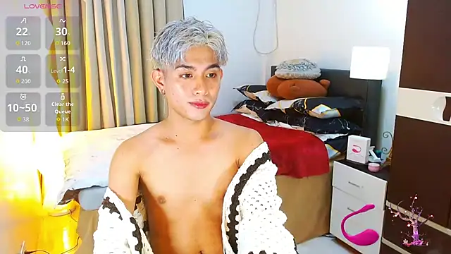 WildestTwink online show from 03/27/26, 05:58