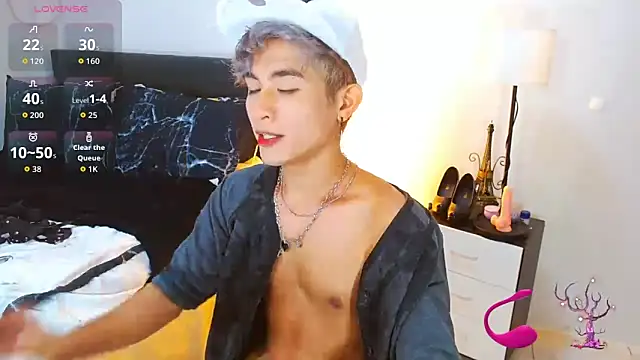 WildestTwink online show from 04/23/26, 03:13
