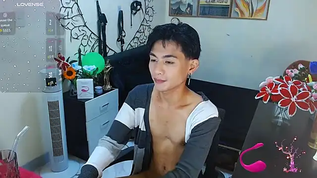 WildestTwink online show from 10/24/25, 05:12