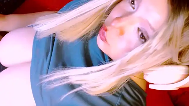 Honey Lucy1 online show from 04/20/26, 01:30