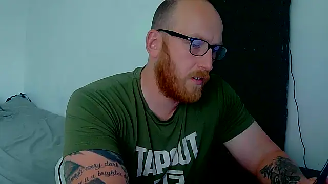 Snapshot of Tilerdadbod chatting on 06/01/26, 02:50 Tilerdadbod online show from 06/01/26, 02:50