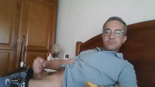 CarlosRocha73 online show from 05/25/26, 10:58