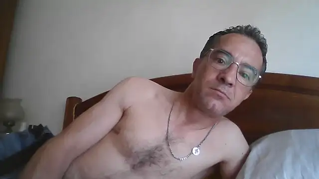 CarlosRocha73 online show from 04/28/26, 10:41