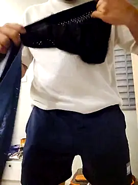 shakir12340 online show from 10/02/25, 08:01