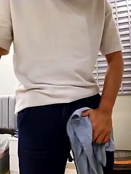 shakir12340 online show from 10/01/25, 05:50