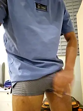 shakir12340 online show from 10/26/25, 07:03