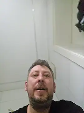 Snapshot of ktmtom247 chatting on 03/05/25, 03:51 ktmtom247 online show from 03/05/25, 03:51