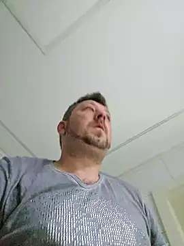 Snapshot of ktmtom247 chatting on 02/27/25, 04:13 ktmtom247 online show from 02/27/25, 04:13