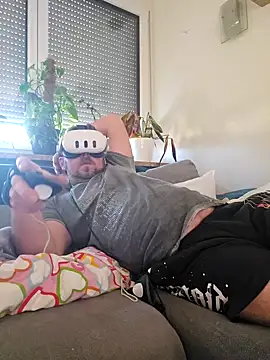 Snapshot of ktmtom247 chatting on 02/08/25, 03:10 ktmtom247 online show from 02/08/25, 03:10