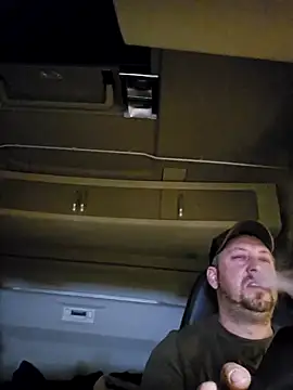 Snapshot of ktmtom247 chatting on 03/04/25, 10:35 ktmtom247 online show from 03/04/25, 10:35