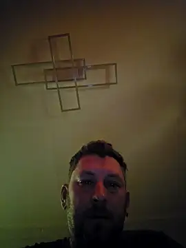 Snapshot of ktmtom247 chatting on 10/30/25, 03:16 ktmtom247 online show from 10/30/25, 03:16