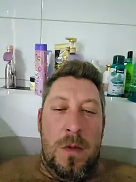 Snapshot of ktmtom247 chatting on 10/12/25, 06:04 ktmtom247 online show from 10/12/25, 06:04