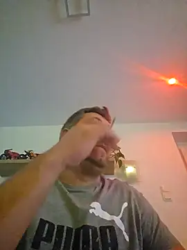 Snapshot of ktmtom247 chatting on 10/05/25, 05:09 ktmtom247 online show from 10/05/25, 05:09