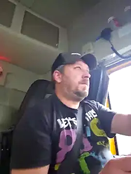 Snapshot of ktmtom247 chatting on 12/02/24, 11:40 ktmtom247 online show from 12/02/24, 11:40