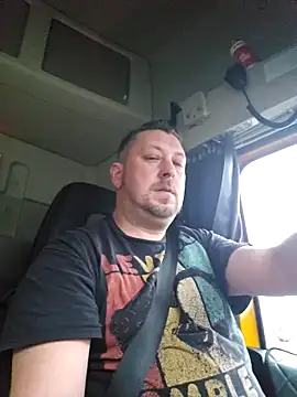 Snapshot of ktmtom247 chatting on 02/10/25, 06:42 ktmtom247 online show from 02/10/25, 06:42