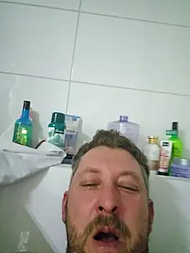 Snapshot of ktmtom247 chatting on 11/05/25, 03:59 ktmtom247 online show from 11/05/25, 03:59