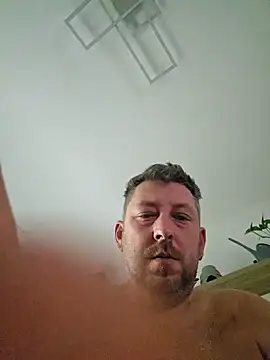 Snapshot of ktmtom247 chatting on 10/25/25, 06:45 ktmtom247 online show from 10/25/25, 06:45