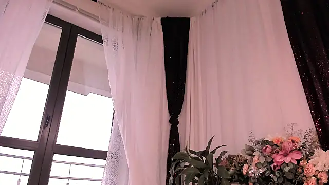 Snapshot of blond3bab3 chatting on 11/09/25, 07:23 blond3bab3 online show from 11/09/25, 07:23