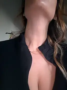 fammefatale1987 online show from 11/28/25, 03:34