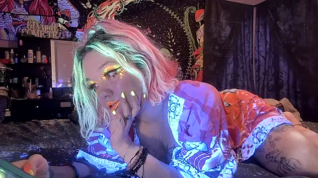 Snapshot of TEXASMARYYYJANE chatting on 10/15/25, 11:46 TEXASMARYYYJANE online show from 10/15/25, 11:46