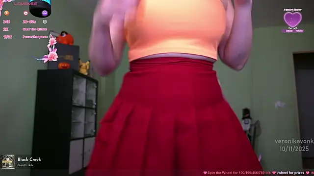 Veronikavonk online show from 11/10/25, 10:20