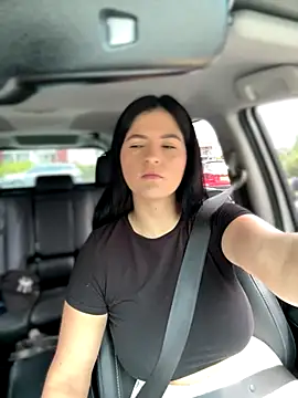 Carolina Novoa online show from 11/04/25, 06:11