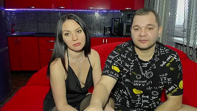 Snapshot of sladkayapara2019 chatting on 03/05/25, 06:33 sladkayapara2019 online show from 03/05/25, 06:33