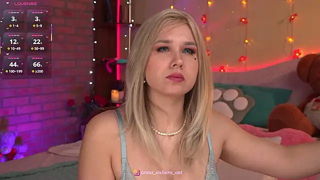 Snapshot of Ashera_Cat chatting on 03/02/26, 05:42 Ashera Cat online show from 03/02/26, 05:42