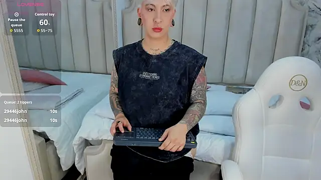 Snapshot of amy_ink chatting on 09/25/25, 11:27 amy ink online show from 09/25/25, 11:27