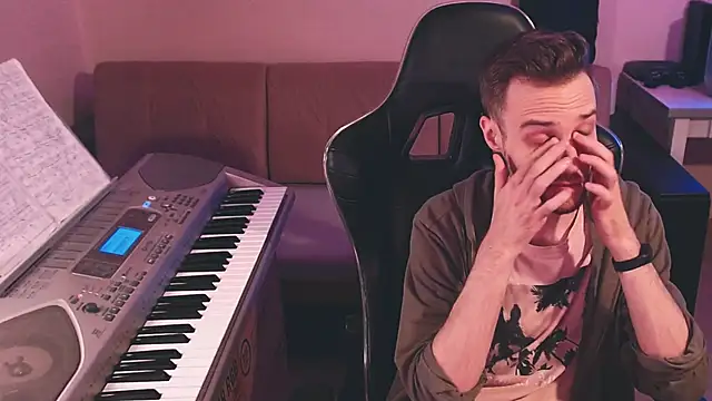 Sweetparker online show from 10/20/25, 06:04