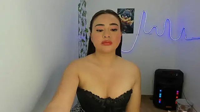 Snapshot of ReyleDoll chatting on 09/20/25, 10:48 ReyleDoll online show from 09/20/25, 10:48