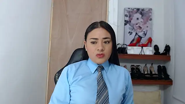 Snapshot of ReyleDoll chatting on 01/30/25, 07:15 ReyleDoll online show from 01/30/25, 07:15