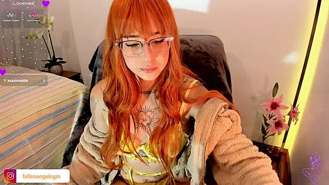 Fallengangel online show from 12/21/25, 06:15