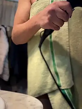 Chic desire online show from 02/17/26, 06:05