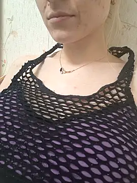 YogisticJuli666 online show from 03/12/25, 11:32