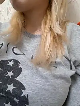 YogisticJuli666 online show from 03/05/25, 06:01