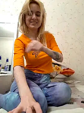 YogisticJuli666 online show from 03/03/25, 05:47