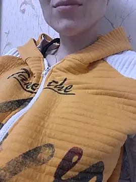 YogisticJuli666 online show from 03/13/25, 07:42