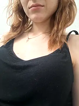 YogisticJuli666 online show from 12/15/25, 08:31