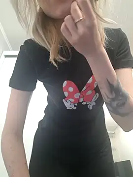 YogisticJuli666 online show from 09/19/25, 05:00