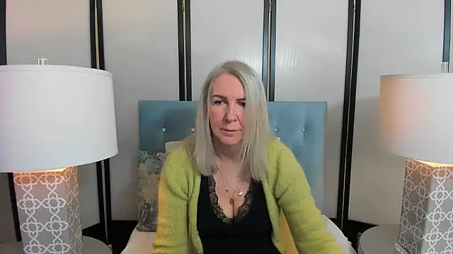 Snapshot of EricaTop chatting on 01/10/26, 06:09 EricaTop online show from 01/10/26, 06:09