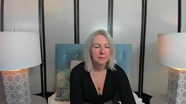 EricaTop online show from 04/12/26, 05:22