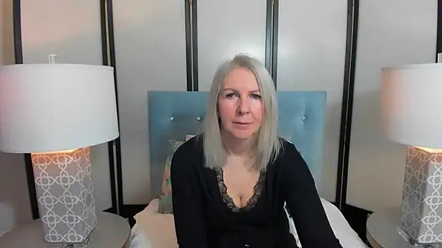 Snapshot of EricaTop chatting on 02/21/26, 06:04 EricaTop online show from 02/21/26, 06:04